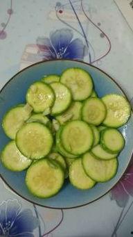 小圆瓜云南怎样吃,云南小圆瓜的多样食法探索